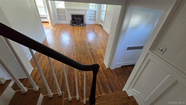 Foto del edificio - 98 S Hamilton St