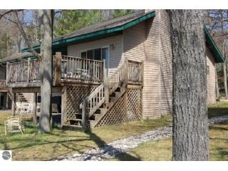 Building Photo - 660 Bass Lake Rd