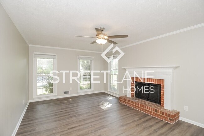Building Photo - NOW OFFERING FIRST FULL MONTH FREE OR A $5...