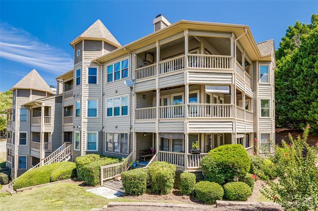 Foto del edificio - 13824 Queens Harbor Rd