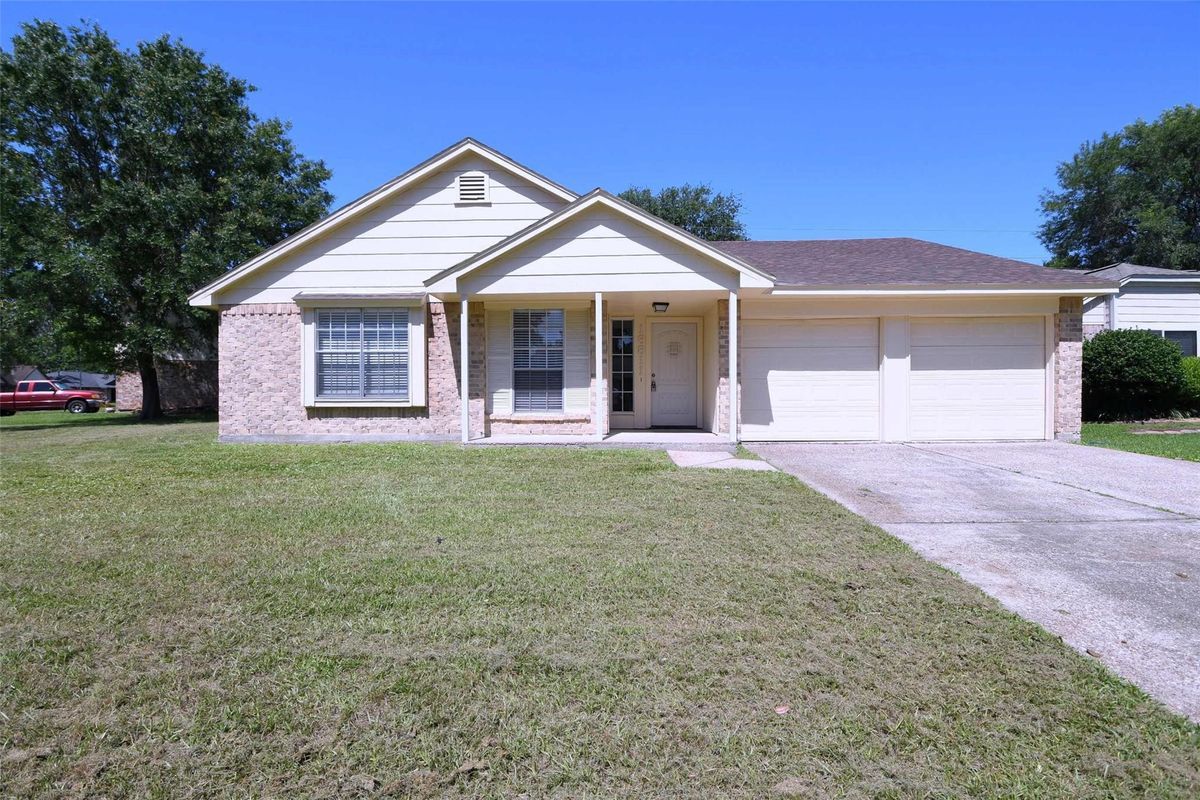 Primary Photo - 18811 Pine Trace Ct