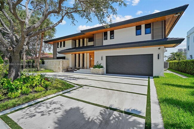 Foto del edificio - 3343 NE 166th St