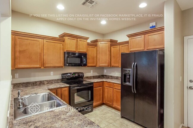 Building Photo - 451 S Hawes Rd