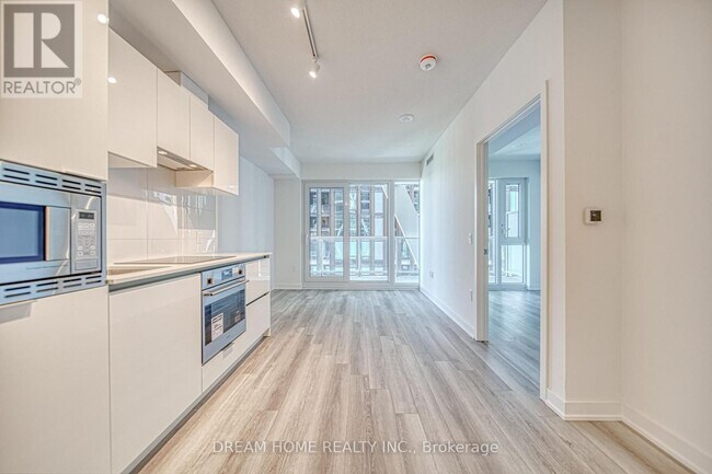 Photo du bâtiment - 230 Simcoe St