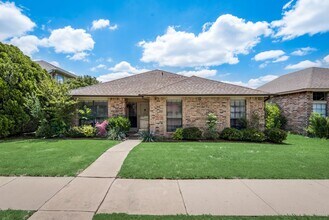 Building Photo - 1612 Cayman Cir