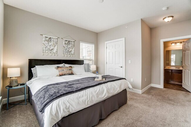 Foto del edificio - 851 Sherwood Ln
