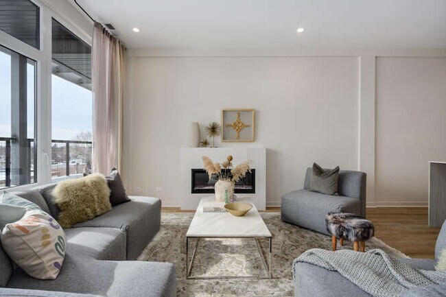 Foto del edificio - 6340 W Belmont Ave