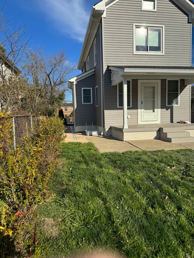 Foto del edificio - 1612 N Star Ave