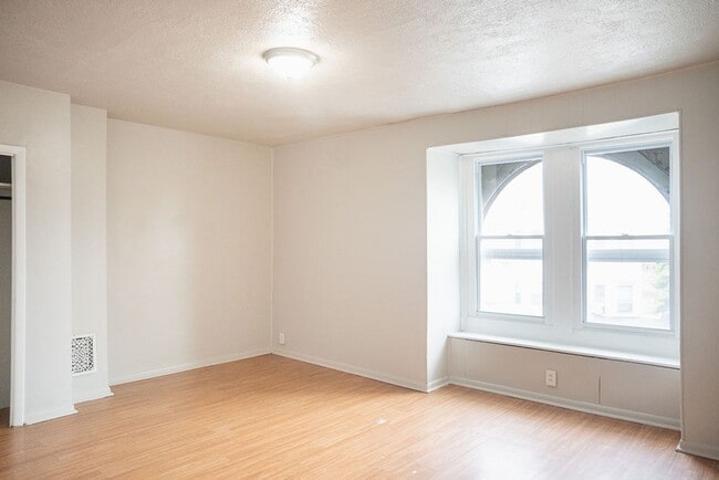 Building Photo - 516 Tilghman St