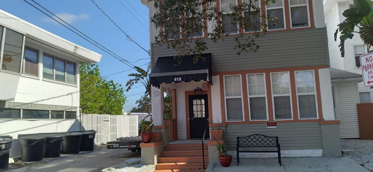 Primary Photo - 419 4th St N