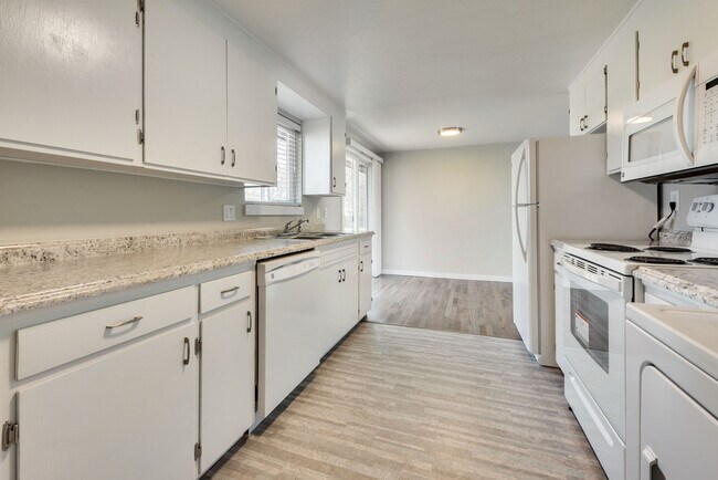 Foto del edificio - 4844 Blaser Cir