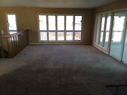 Building Photo - 1029 S Peak View Dr