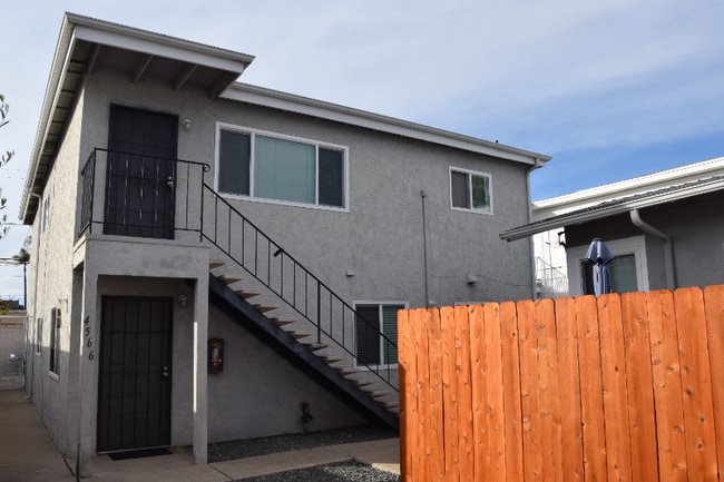 Building Photo - 4566 Utah St