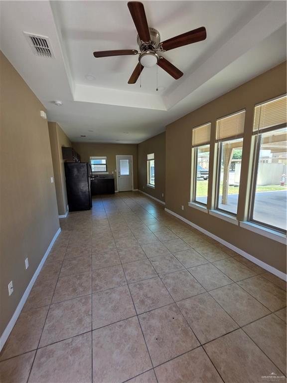 Foto del edificio - 2116 Garden Ridge Dr