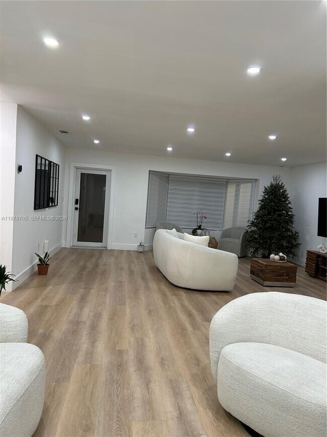 Foto del edificio - 15915 SW 103rd Pl