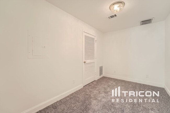 Foto del edificio - 4365 Rosestone Ct