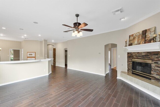 Foto del edificio - 7211 Bethany Bay Dr
