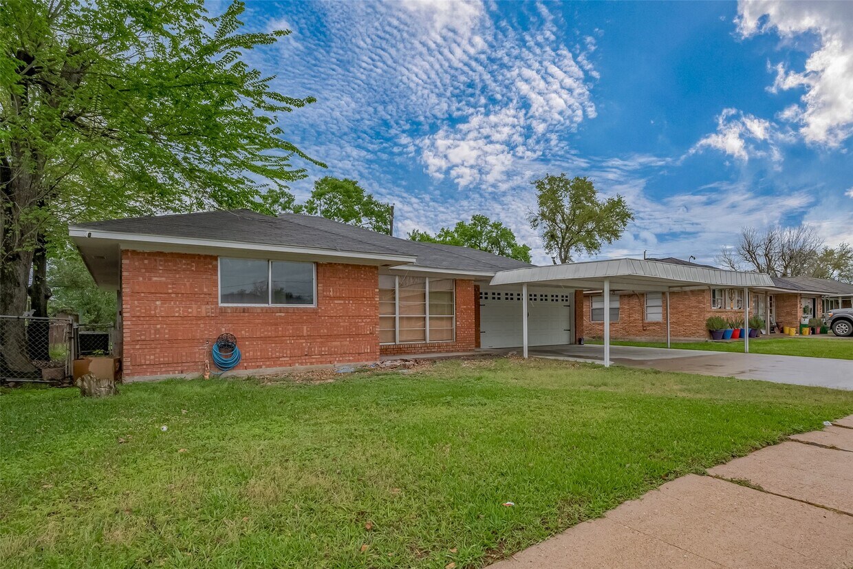 Foto principal - 626 Shawnee St