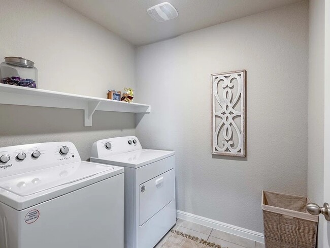 Building Photo - 9309 Leaping Lilly Ave