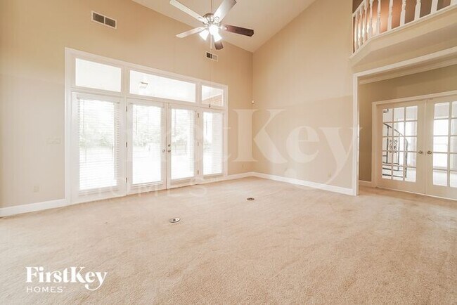 Foto del edificio - 5203 Tudor Ct
