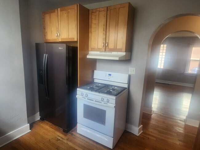 Foto del edificio - 2 Bedroom 1 bath updated Row Home