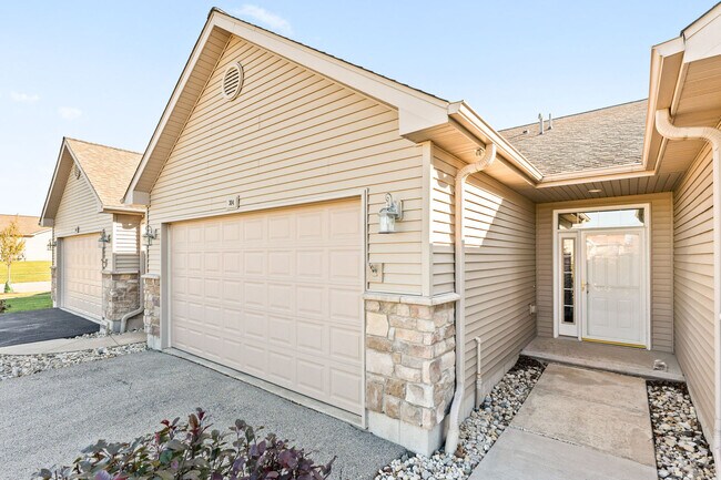 Building Photo - 304 Millbridge Dr