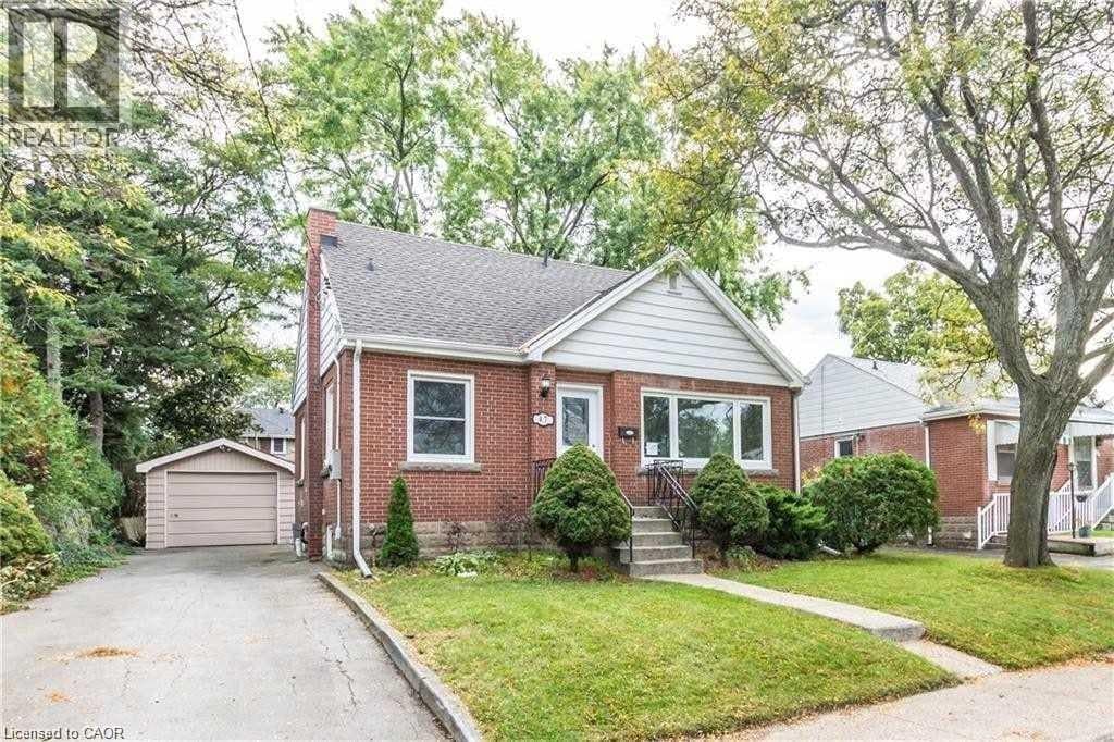 Primary Photo - 47 W 4th St