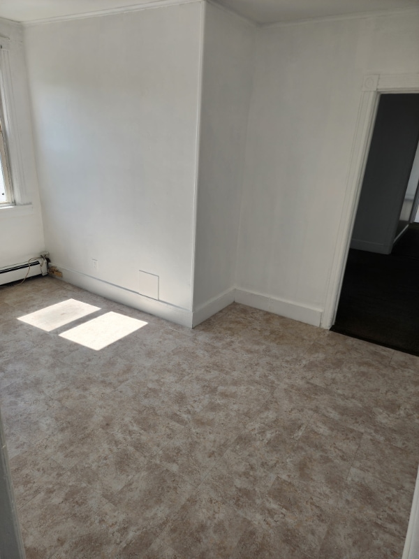 Photo - 48 Purdy Ave Apartment