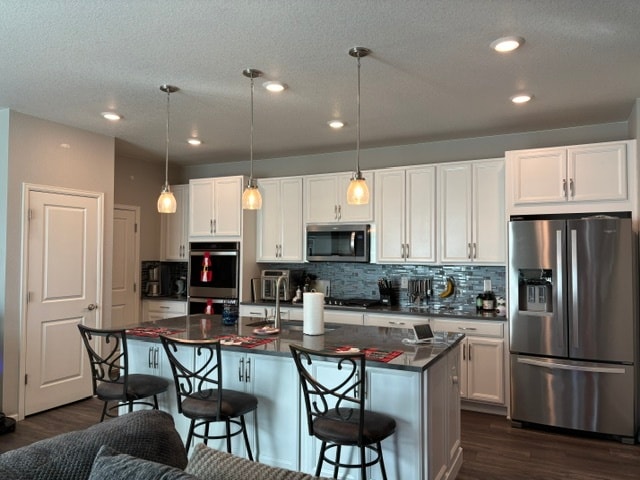 Foto del edificio - 2828 Low Meadow Blvd