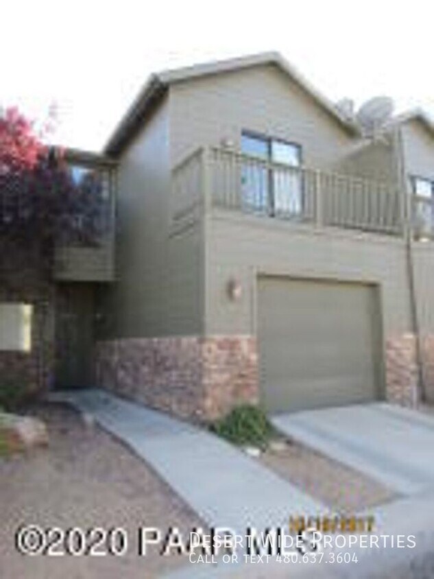Primary Photo - 1137 Hughes St