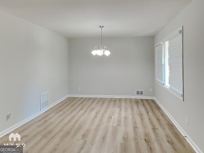 Foto del edificio - 1371 Stoneham Ct