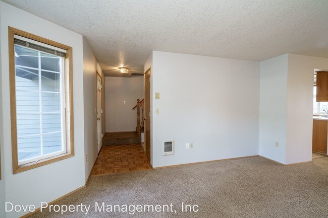 Building Photo - 3 br, 2.5 bath House - 15411 NE 41st Street