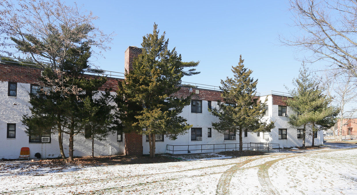 Foto del edificio - Levittown Gardens