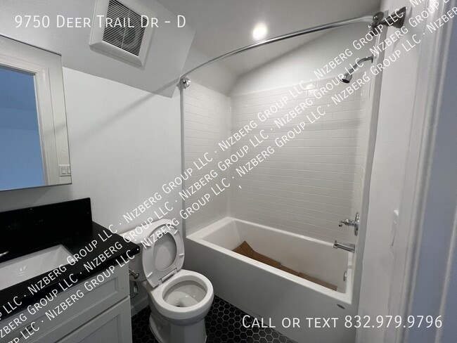 Building Photo - 9750 Deer Trail Dr