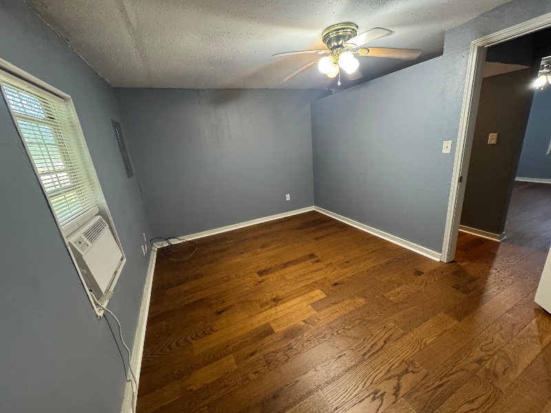 Foto del edificio - 1700 Avenue H