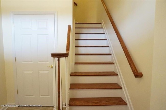 Foto del edificio - 12 Farrah Dr