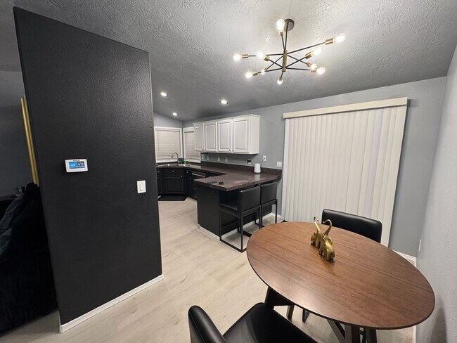 Foto del edificio - 1431 E Drucker St