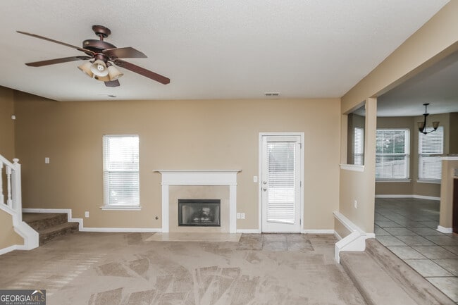 Building Photo - 2002 Reflective Waters Rd