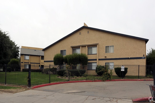 Building Photo - Terre at Preserve