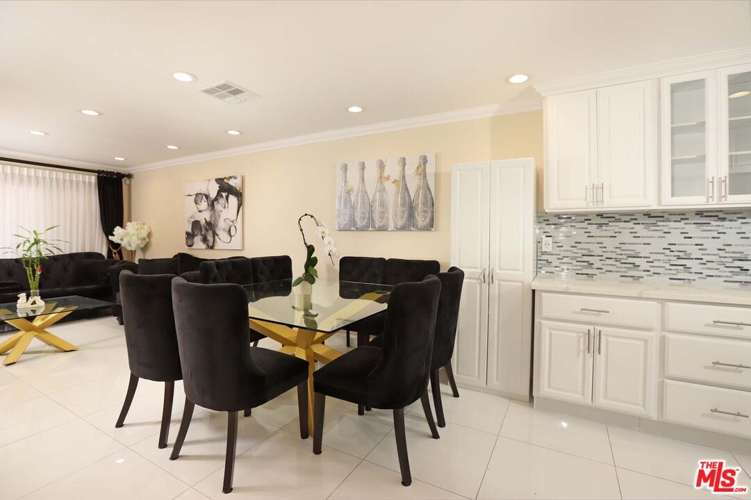 Foto principal - 350 Burchett St