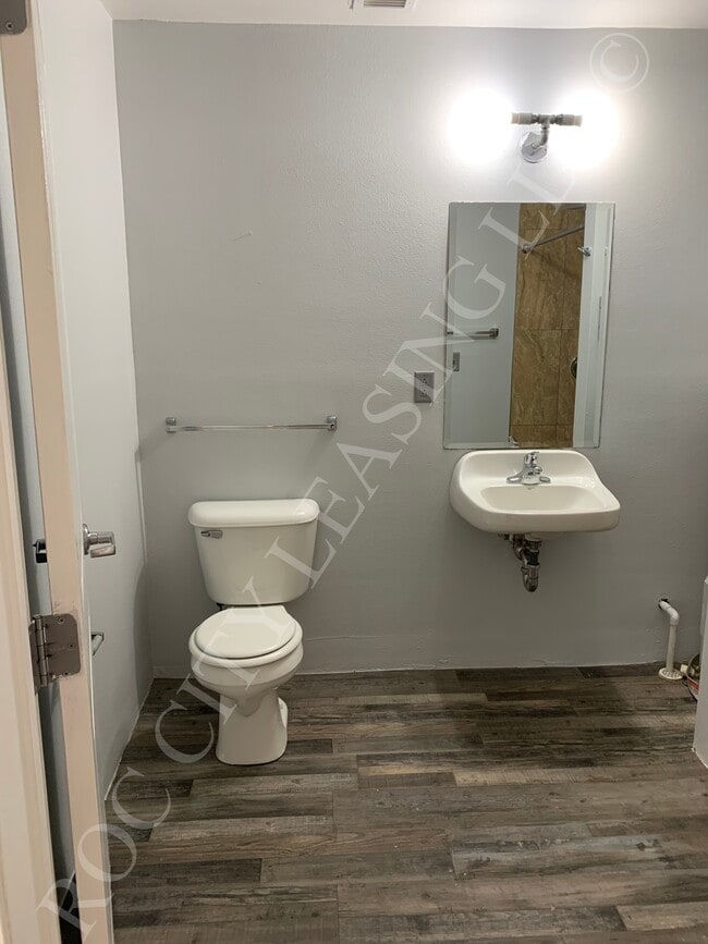 Unit 310 Bathroom - Hive@155 and Hive Andrews