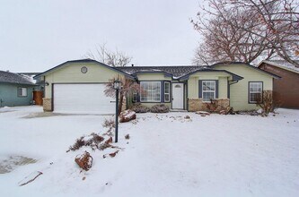 Building Photo - 12038 W Dickens Dr