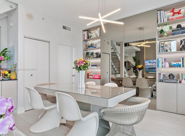 Foto del edificio - 60 SW 13th St