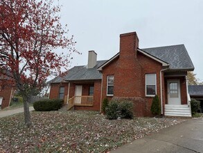 Building Photo - 103 Chippendale Ct