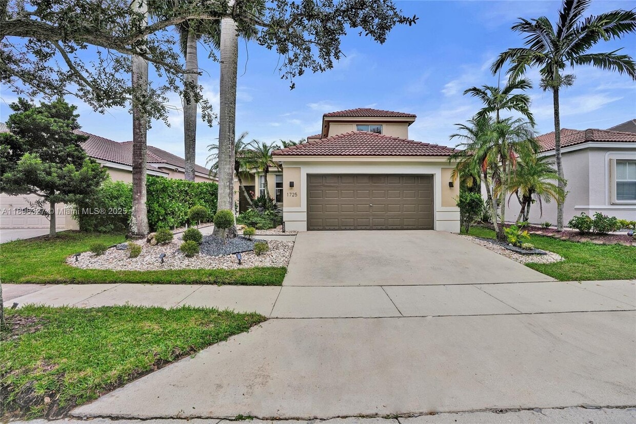 Foto principal - 1725 Winterberry Ln