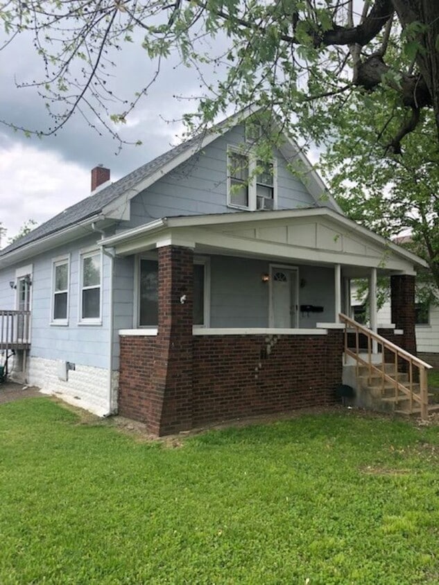 Primary Photo - 3302 Kratzville Rd