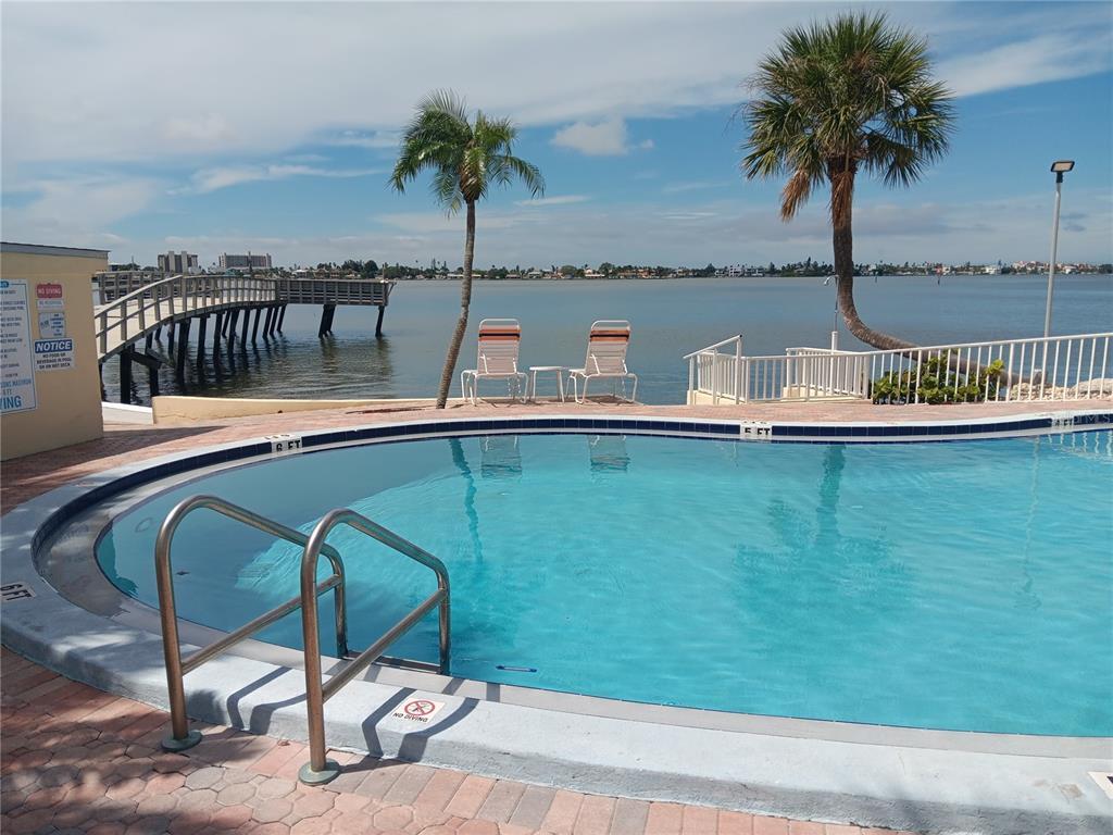 Foto del edificio - 4775 Cove Cir
