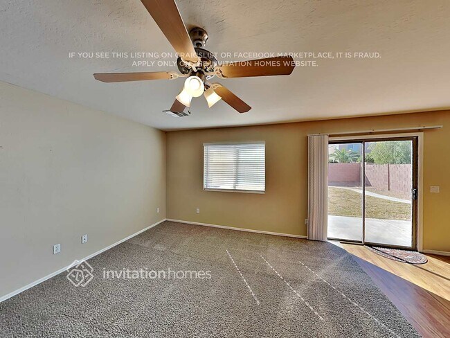 Foto del edificio - 3831 W Naomi Ln