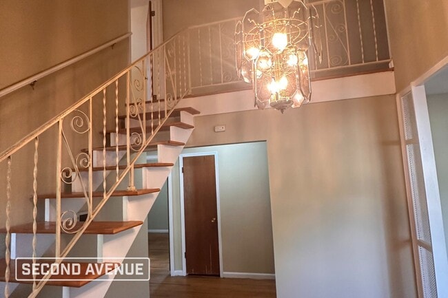 Foto del edificio - 3065 Egan Dr