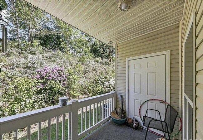 Foto del edificio - 711 Villas Ct